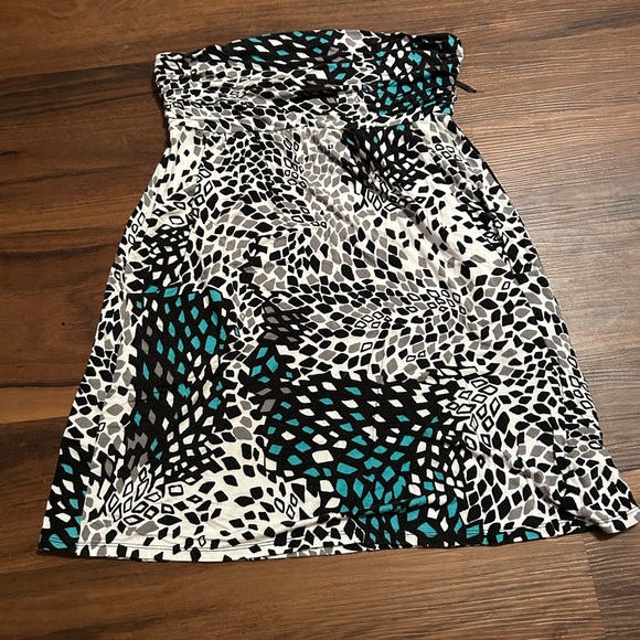 Strapless dress - Picture 2 of 3